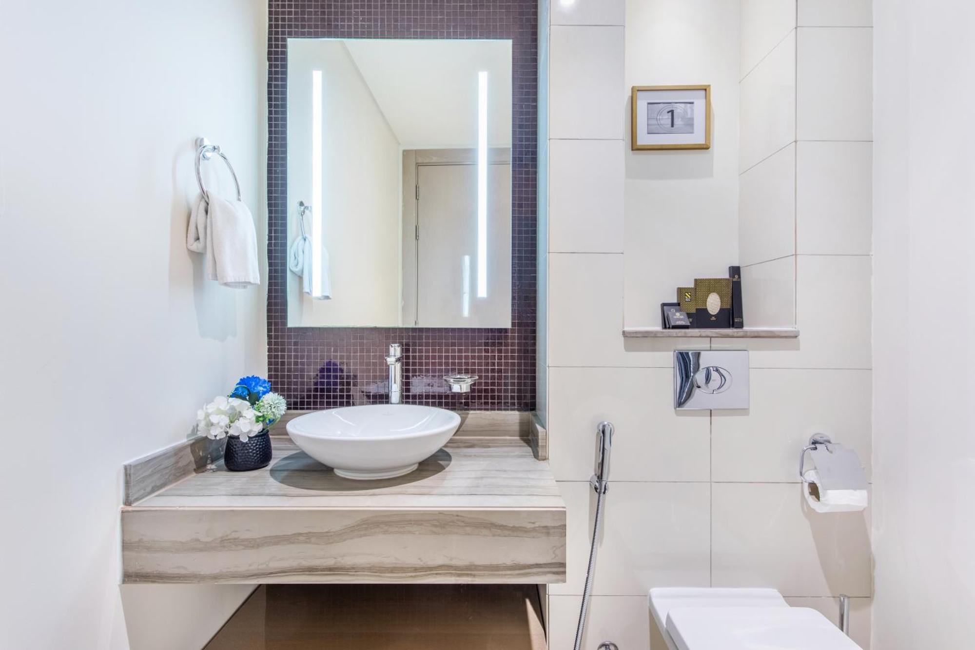 Apartment Damac Towers By Paramount - The S Homes *